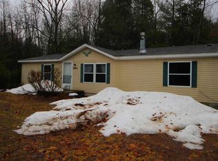 2903 Fashion Ave, Interlochen, MI 49643