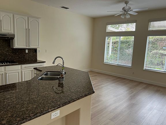 3rd image of 1157 Kingfisher Cir
