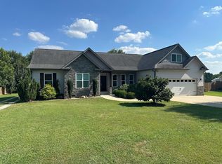 879 Grand Canyon Rd, Inman, SC 29349