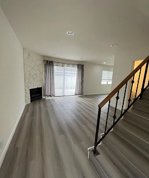 7893 Cerritos Ave — Photo 66