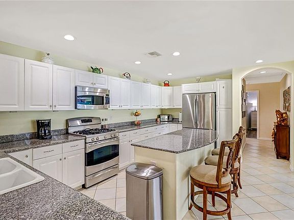 3rd image of 9078 Astonia Way