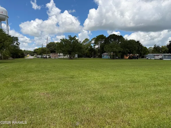 E Woodman St, Abbeville, LA 70510
