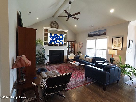 2nd image of 6613 Williamsburg Ct