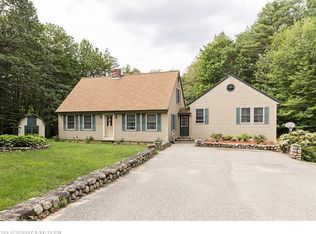 6 Claire Ln, Raymond, ME 04071