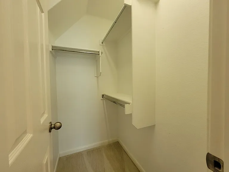 3430 Shiraz Loop — Photo 25