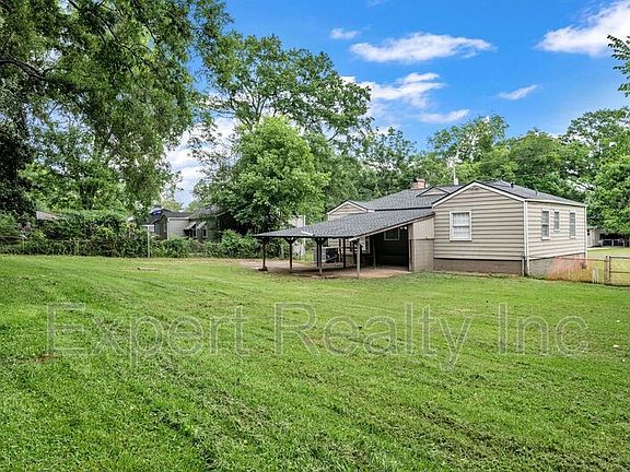 3rd image of 920 Parkway Dr