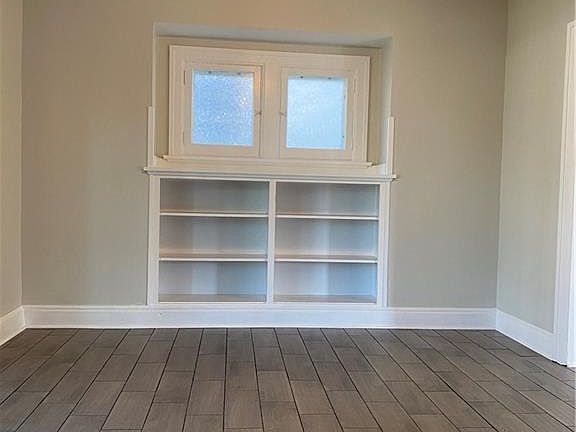 3rd image of 714 Creighton Ave