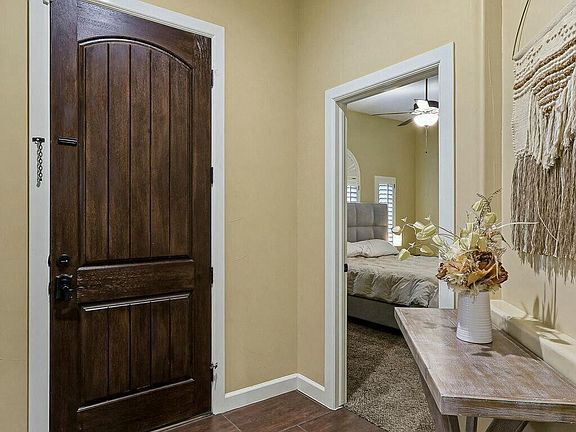3rd image of 6404 Toivoa Pl