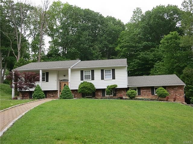 1st image of 17 Jean Ln