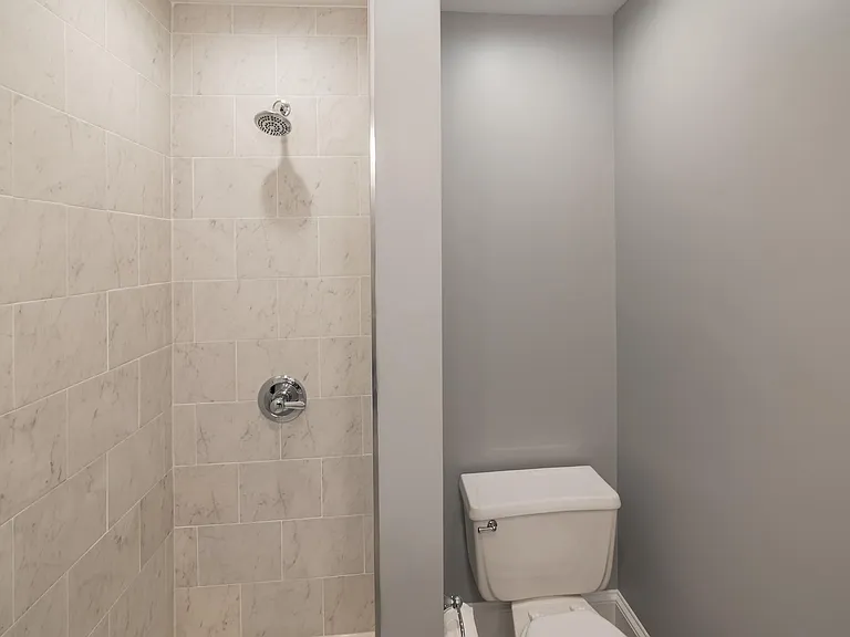 2035 37th St NW — Photo 20