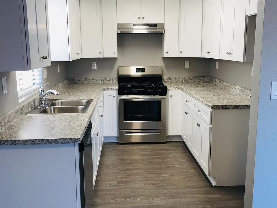 1st image of 405 N Dalton Ave APT 3