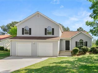 7194 Oakwood Cir, Rex, GA 30273