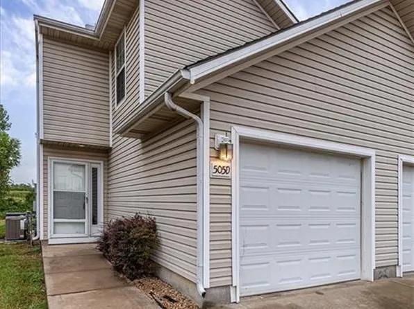 505 NE 1st St #Oak, Oak Grove, MO 64075