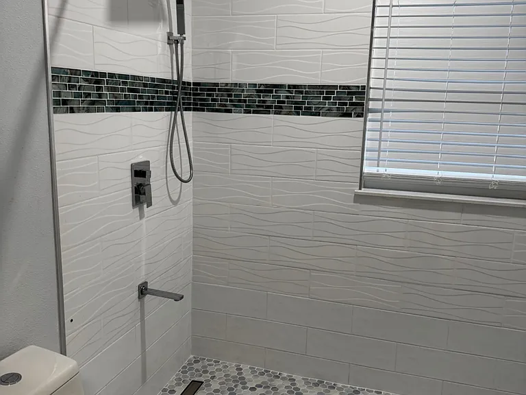 2924 W Leroy St #1 — Photo 13