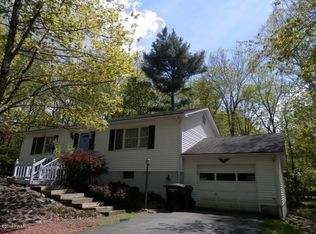 103 Spruce Dr, Milford, PA 18337