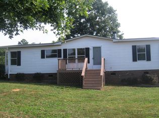 208 B Austin Dr, Eden, NC 27288