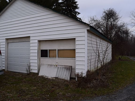 5th image of 290 S Ayers St