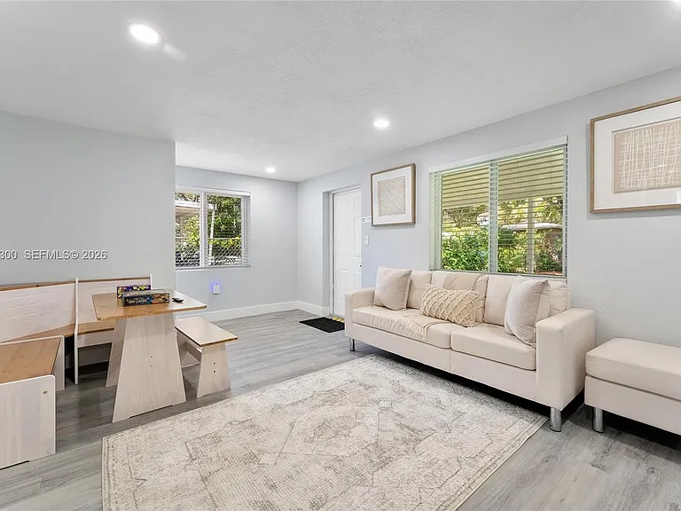 1218 NW 2nd Ave — Photo 5