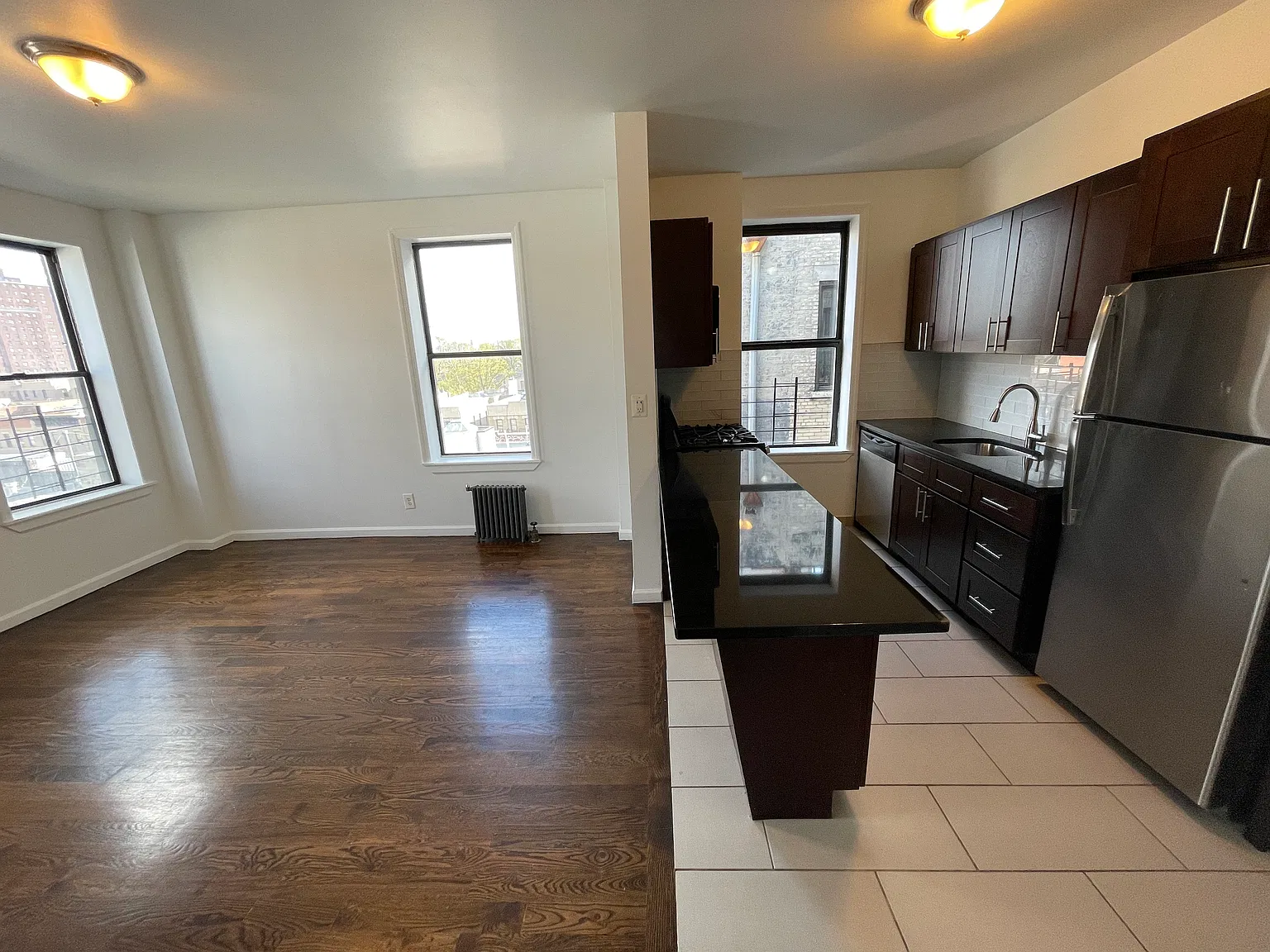 5 bed, $1,225 — Photo 2