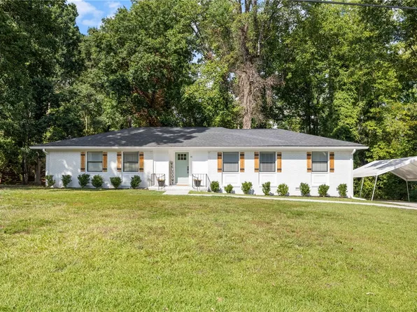 1401 Oak Dr, Pendleton, SC 29670