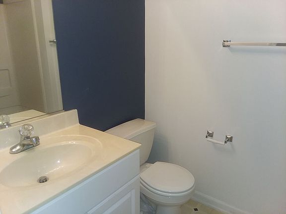 5th image of 3725 Morris Farm Dr APT 2C
