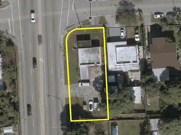 800 E 19th St, Hialeah, FL 33013
