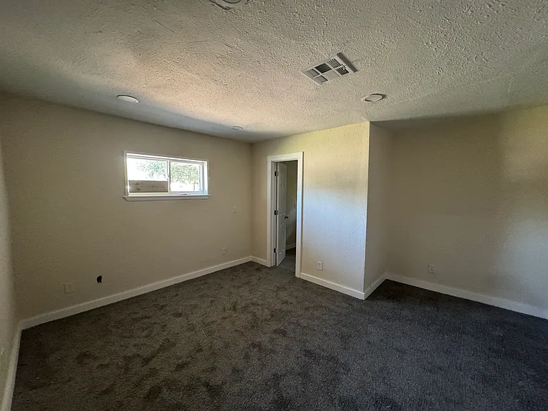 202 W Highland St #1 — Photo 16