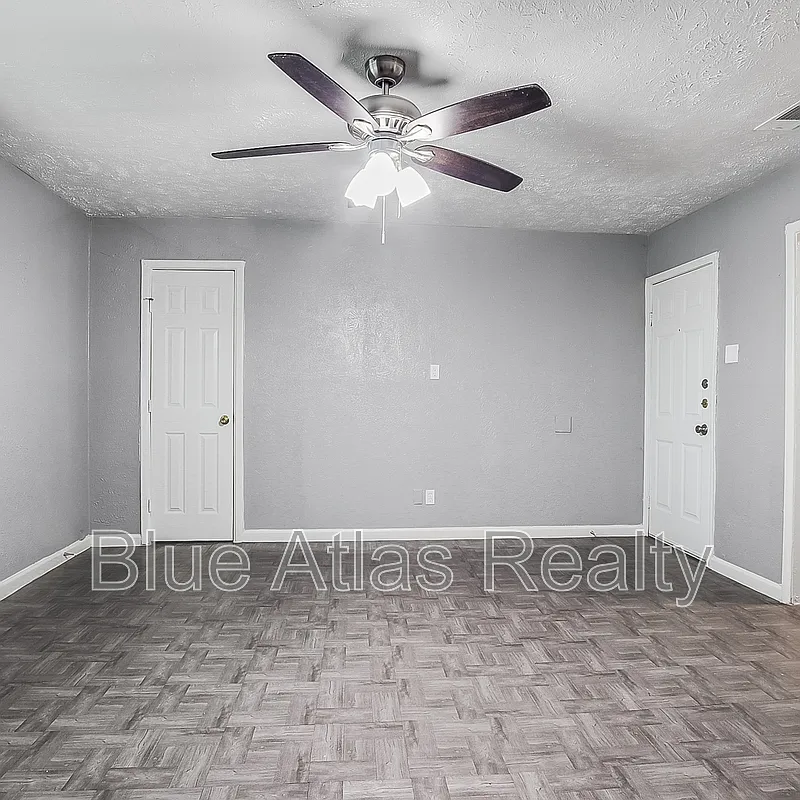 2 bed, 1.0 bath, 840 sqft, $995 — Photo 3