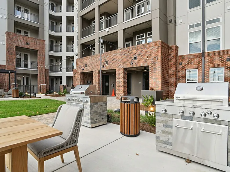 StationTwo22 Apartments — Photo 55