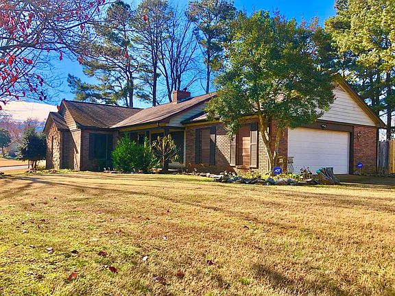 3rd image of 205 Westbury Ln