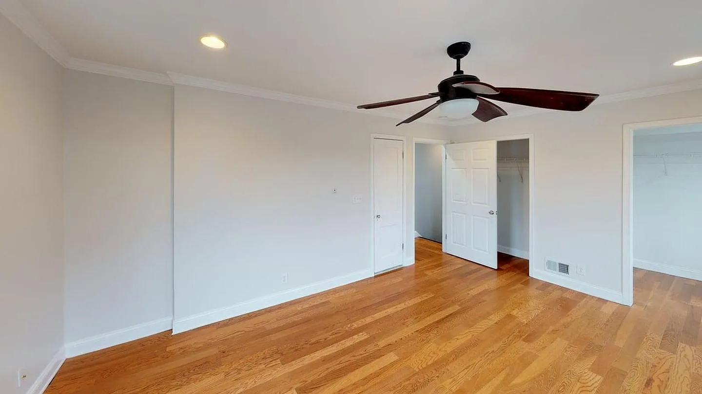 Private Bedroom in Lovely Capitol Hill East home near the Blue and Orange Lines — Photo 4