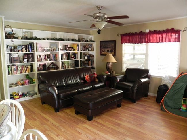 2nd image of 406 Laborde Dr