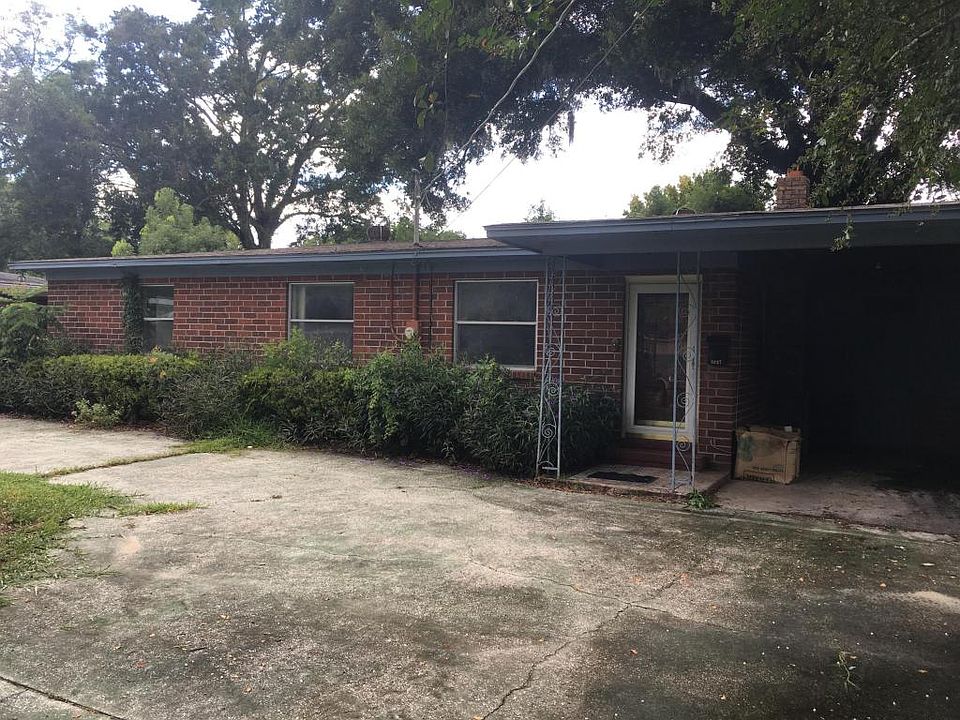 1st image of 6027 Maple Leaf Dr N