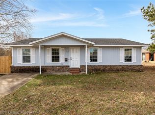 608 Varner Dr, Muldrow, OK 74948