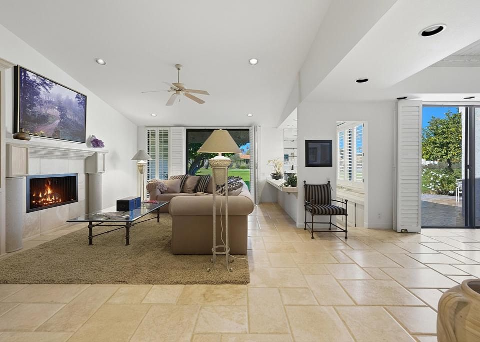 1st image of 45915 Algonquin Cir