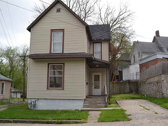 2nd image of 112 N 5th St