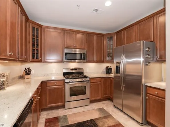 809 Brook Hollow Dr #809, Whippany, NJ 07981