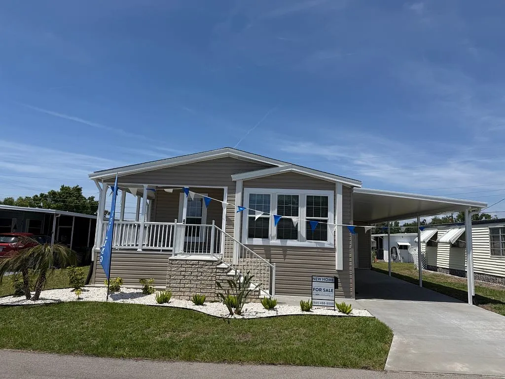 3 bed, 2.0 bath, 1460 sqft, $1,399 — Photo 2