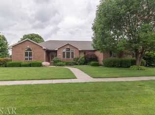 111 Staley Ct, Le Roy, IL 61752