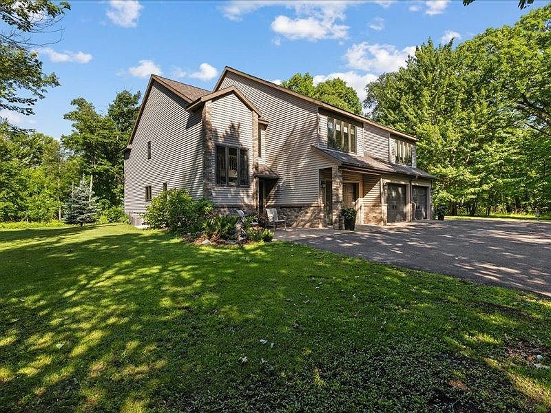 1st image of 10471B Shady Ln
