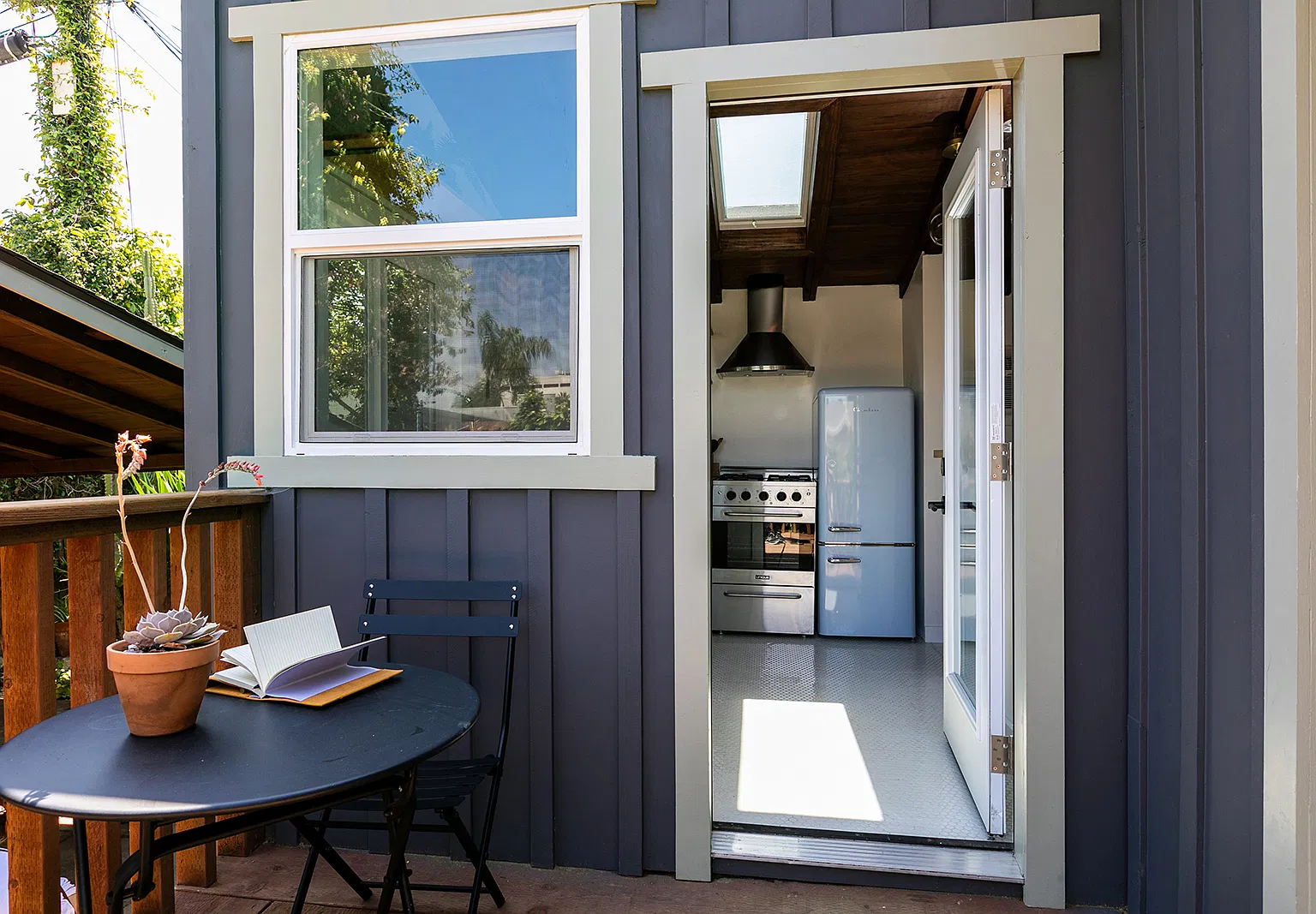 1 bed, 400 sqft, $3,400 — Photo 4