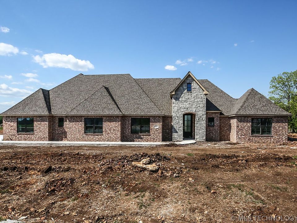 1st image of 19551 E Slate Dr