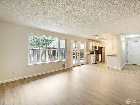 3rd image of 13059 Pacific Highway SW #C