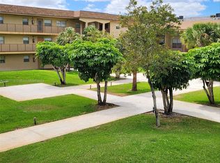4121 NW 26th St #T15, Lauderhill, FL 33313
