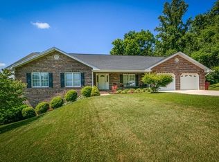 1406 Squibb Dr, Johnson City, TN 37601