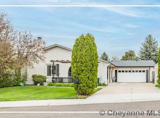 712 Ranger Dr, Cheyenne, WY 82009