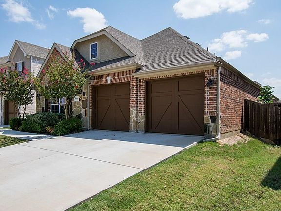 2nd image of 5846 Pinebrook Dr