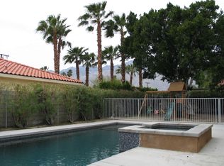 1983 N Whitewater Club Dr, Palm Springs, CA 92262