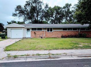 1410 Derby St, Salina, KS 67401