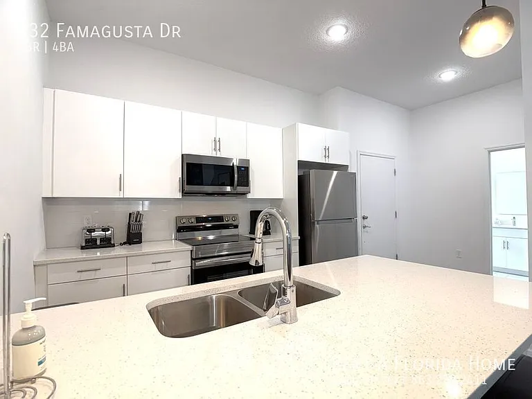 332 Famagusta Dr — Photo 5